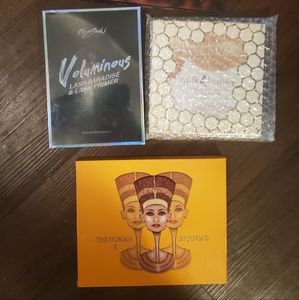 Mascara, highlighter and eyeshadow bundle